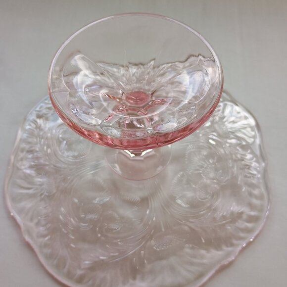 Pink Cake Dish - Picture 3 of 10